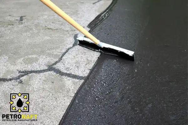 KEEP ASPHALT DRIVEWAY FROM CRACKING1