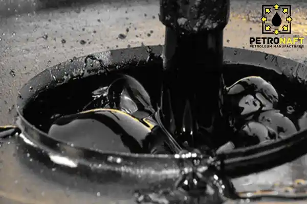 filling the drum with penetration bitumen 100-150