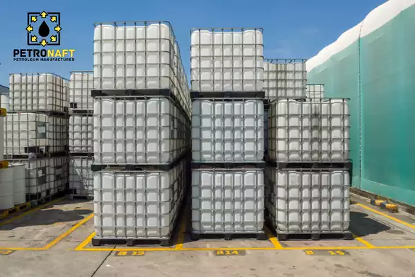 packaging of caustic soda or sodium hydroxide and placement inside the frame on the pallets