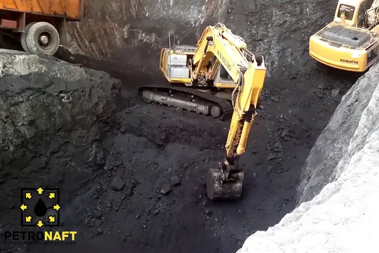 Mechanical digger excavating Gilsonite, key for Gilsonite Manufacturers