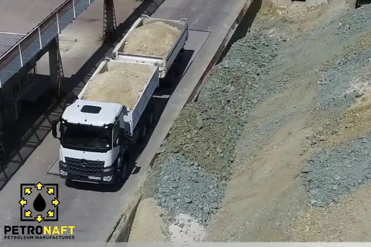 Truck transporting either Calcium Bentonite or Sodium Bentonite